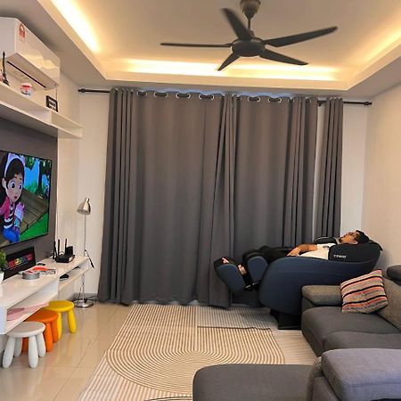 Dhia Raisha Homestay Куала-Тренгану Экстерьер фото
